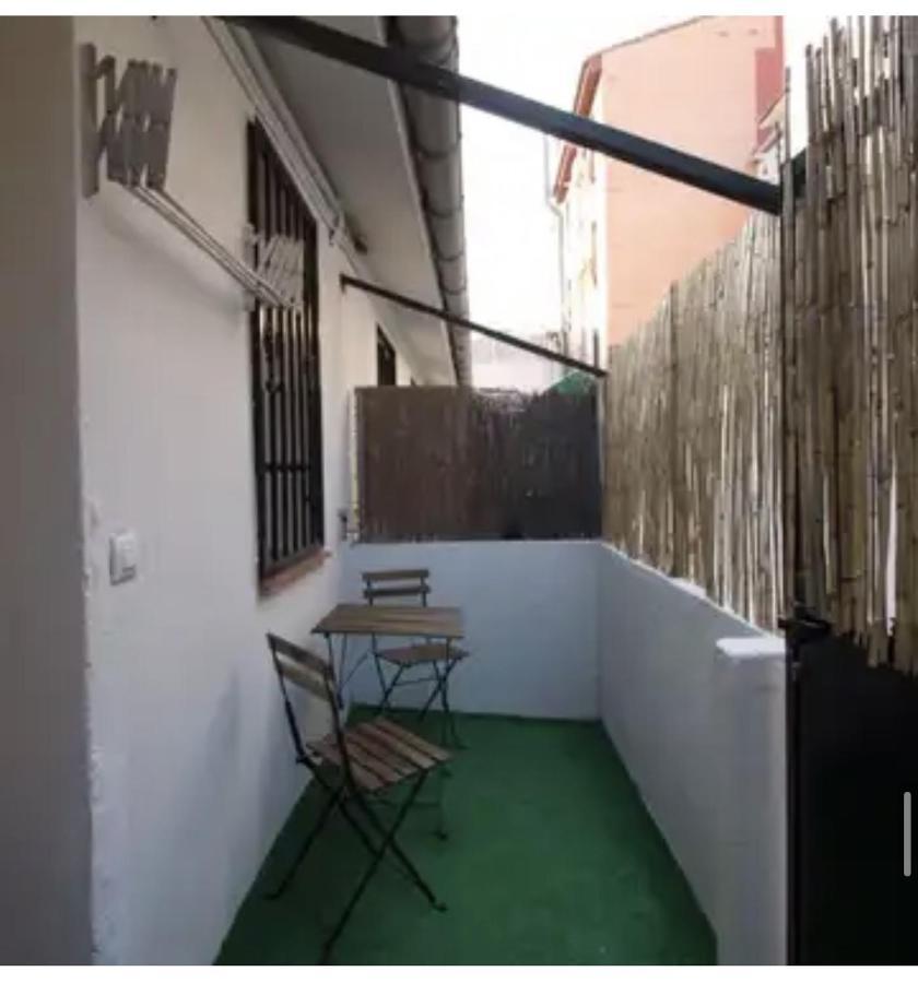 Bonito Estudio Con Terraza Madrid Bagian luar foto